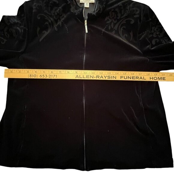 St John Sport Marie Gray Track Jacket M Full Zip Black Velvet Scroll Pink Trim - Picture 11 of 16